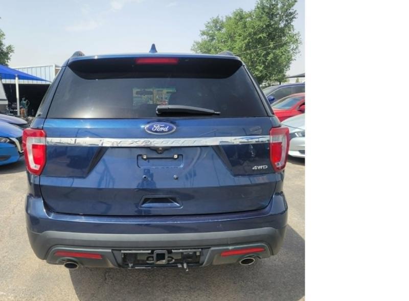 Ford Explorer Base 4WD 2017