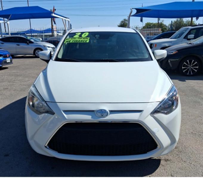 Toyota Yaris L 6M 2020