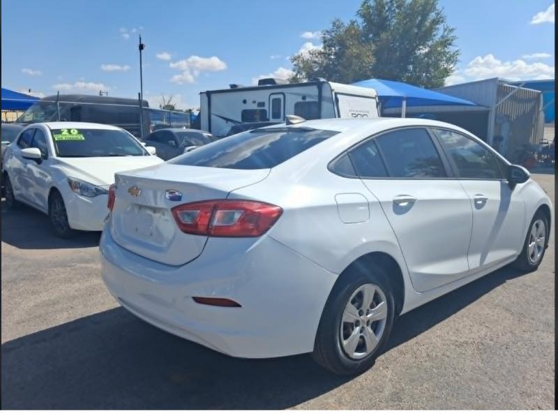 Chevrolet Cruze LS Auto 2018