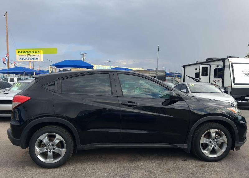 Honda HR-V photo 2
