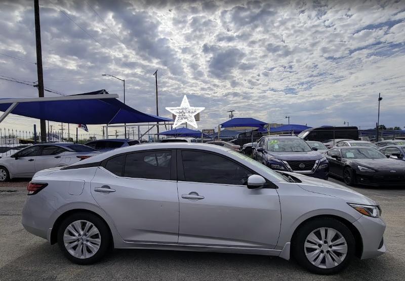 Nissan Sentra S 2022
