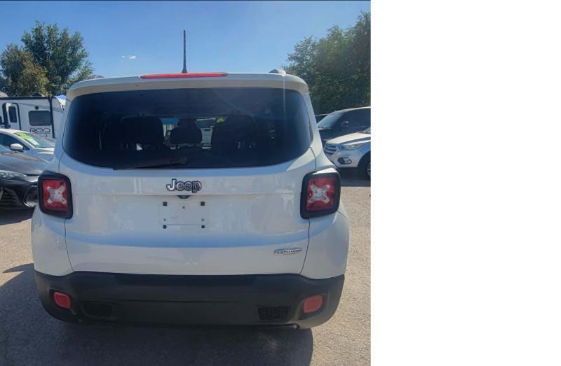 Jeep Renegade Latitude FWD 2016