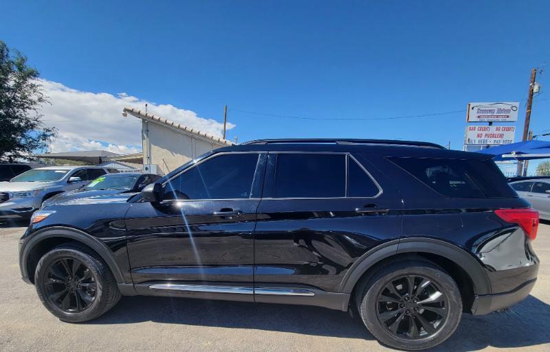 Ford Explorer XLT 2023