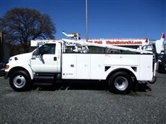 2011 Ford F750 