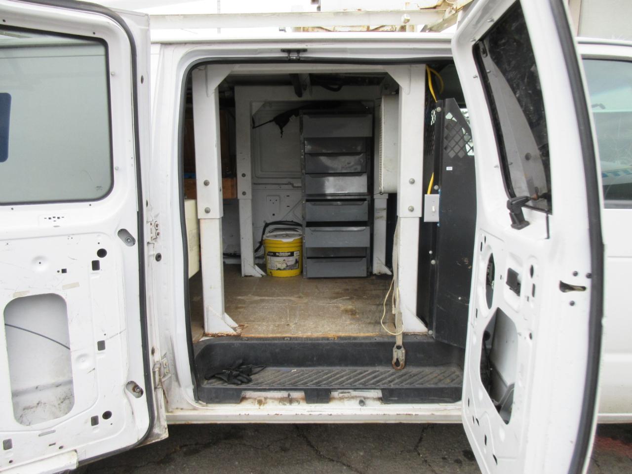 Ford Econoline Cargo Van  2007
