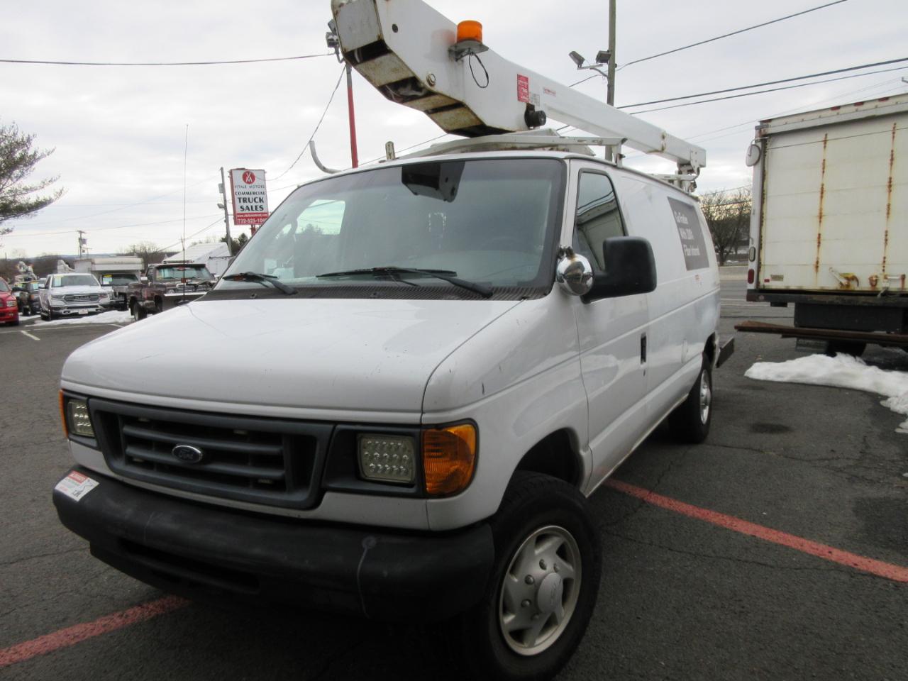 Ford Econoline Cargo Van  2007