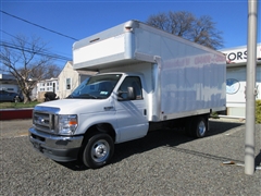 2021 Ford Econoline 