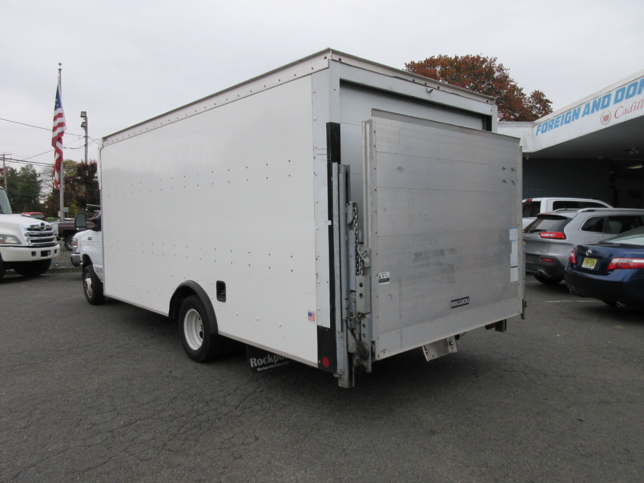 Ford Econoline E-450 2024 Ford Econoline E-450 2024