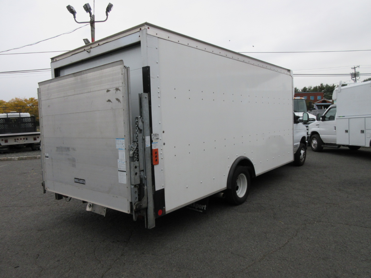 Ford Econoline E-450 2024 Ford Econoline E-450 2024