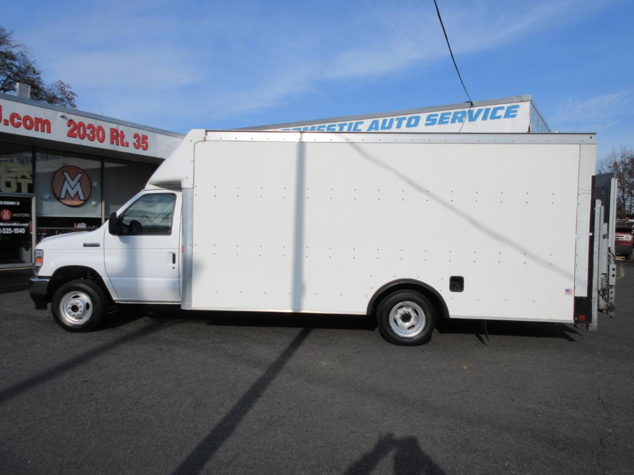 Ford Econoline  2024