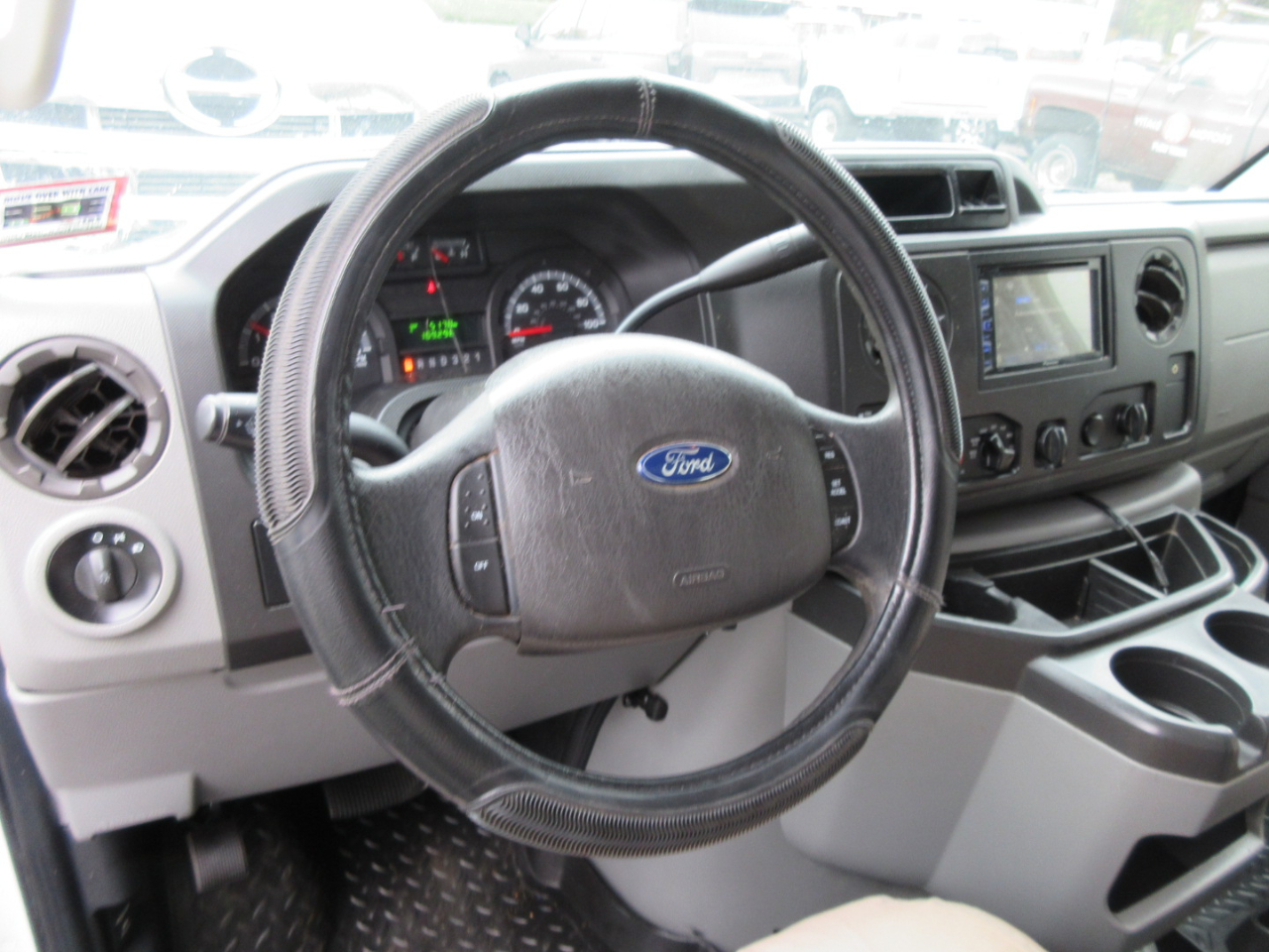 Ford Econoline E-350 Super Duty 2016 Ford Econoline E-350 Super Duty 2016