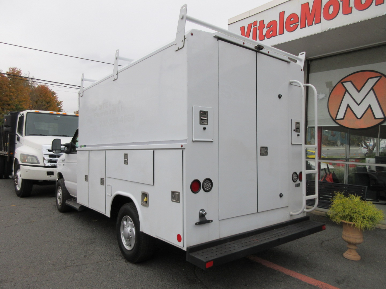 Ford Econoline E-350 Super Duty 2016 Ford Econoline E-350 Super Duty 2016