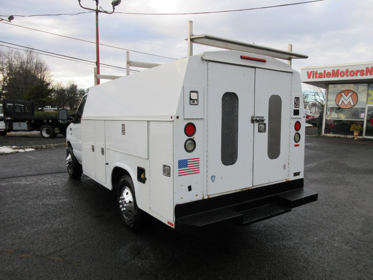 Ford Econoline  2011