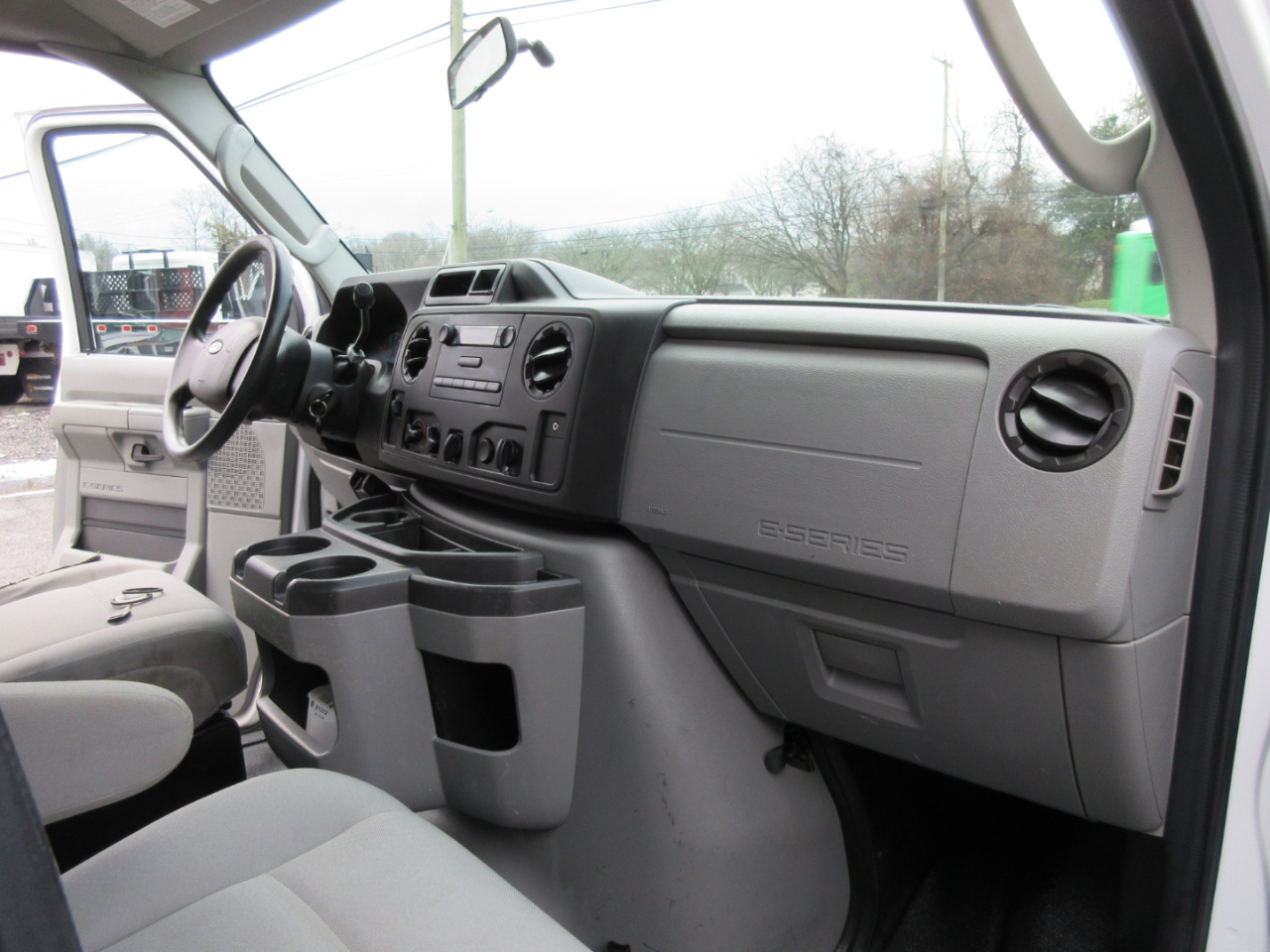 Ford Econoline  2013