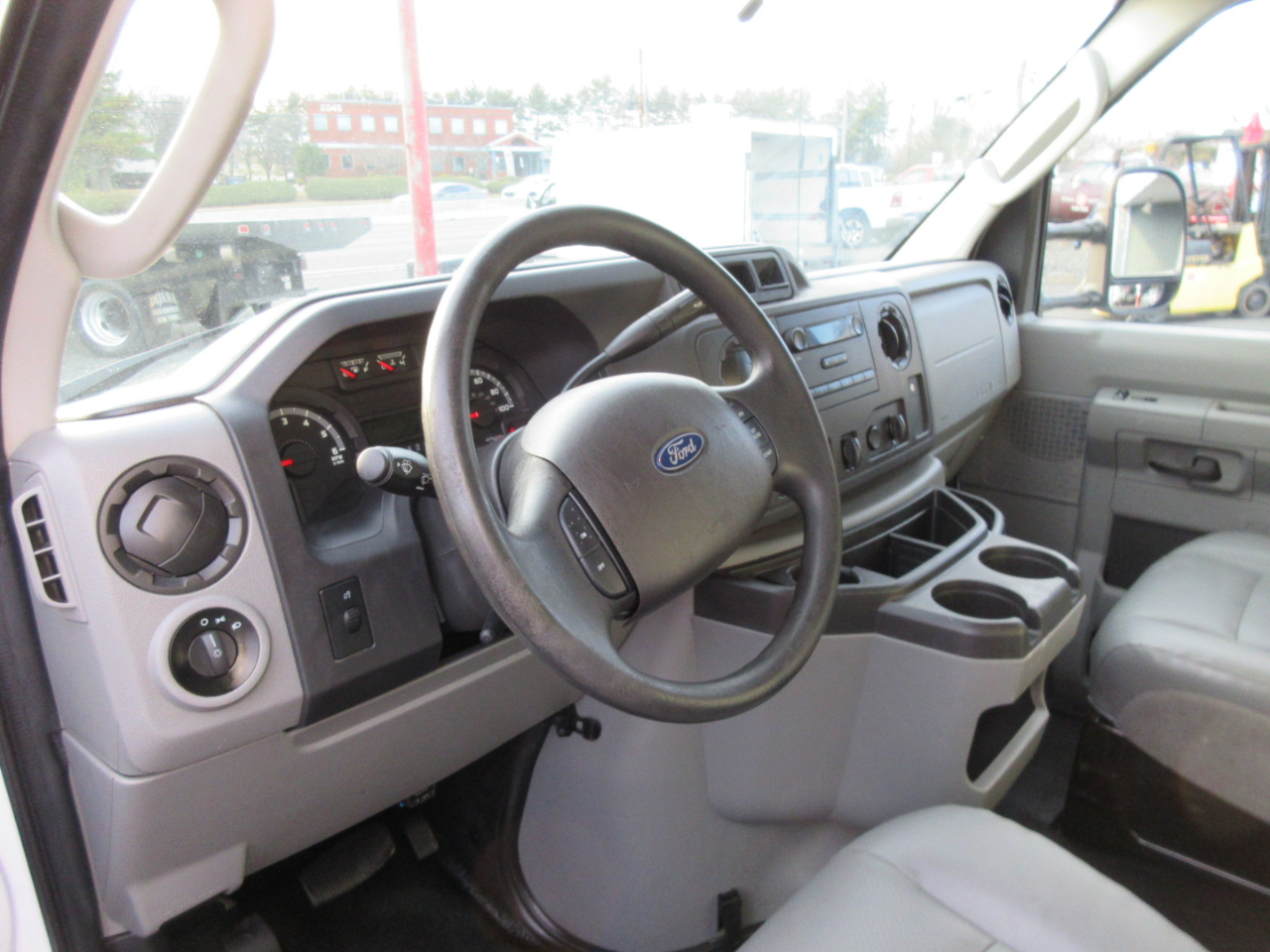 Ford Econoline  2019