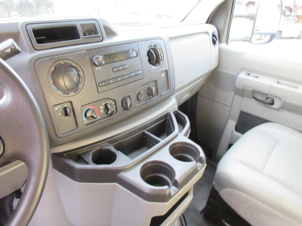 Ford Econoline  2019