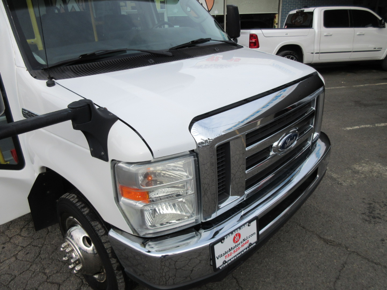 Ford Econoline  2017