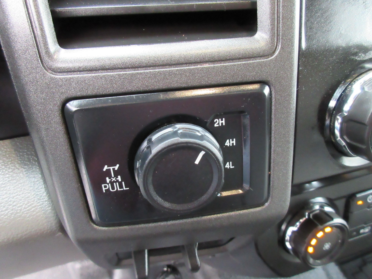 Ford F-250 SD XL Crew Cab Long Bed 4WD 2019