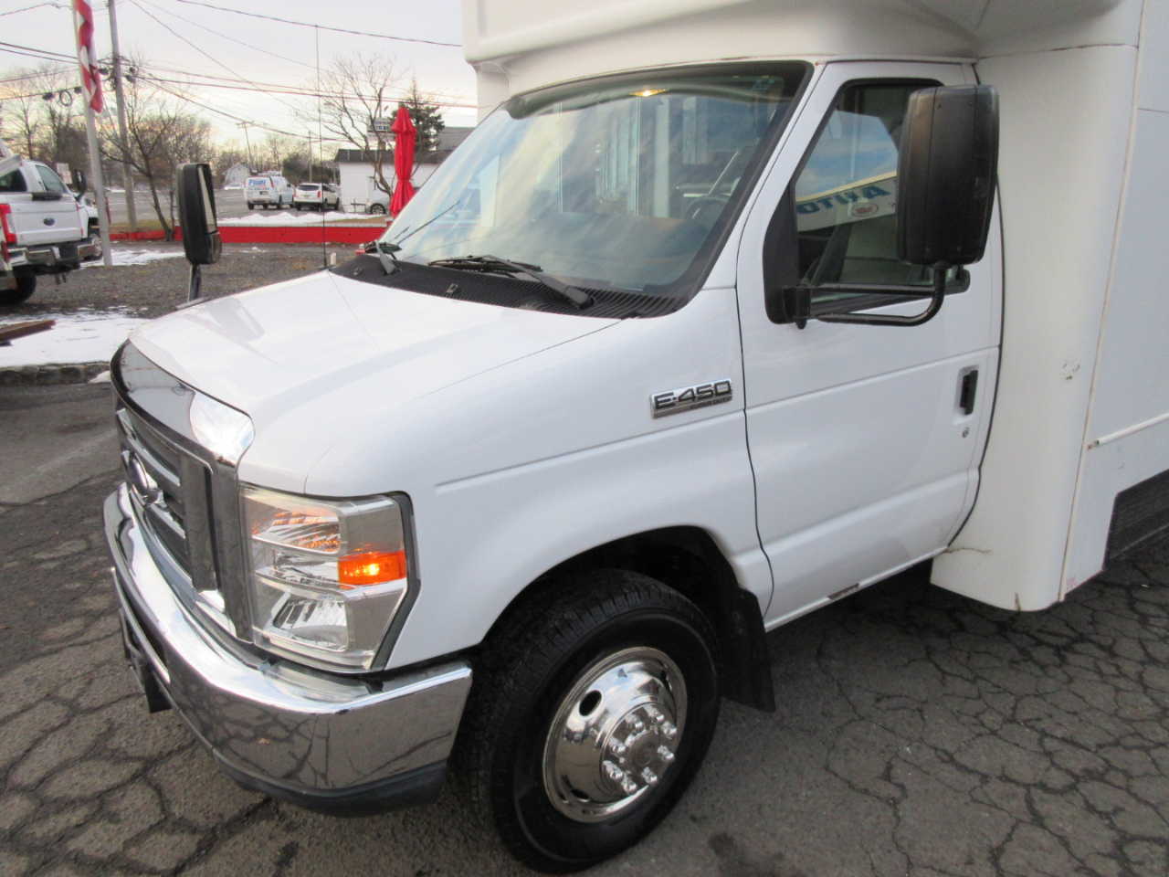 Ford E-450  2013