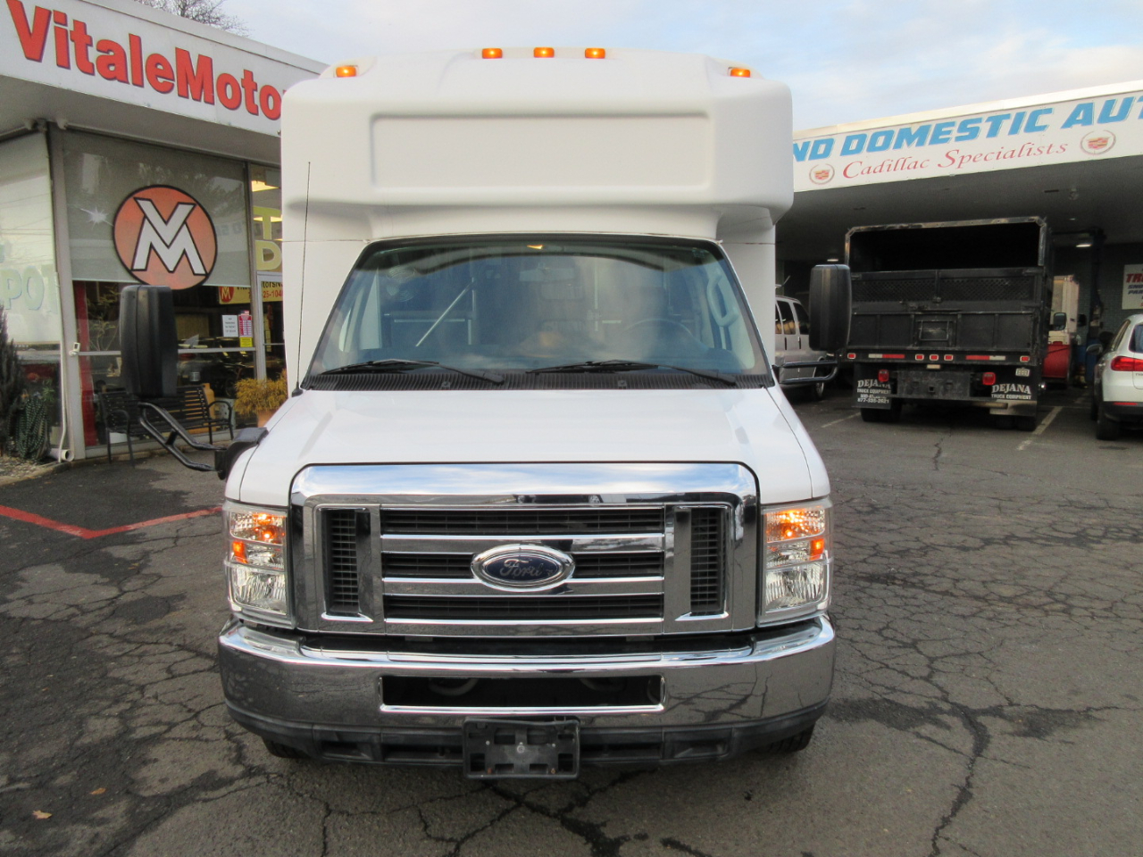 Ford E-450  2013