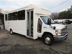 2013 Ford E-450 