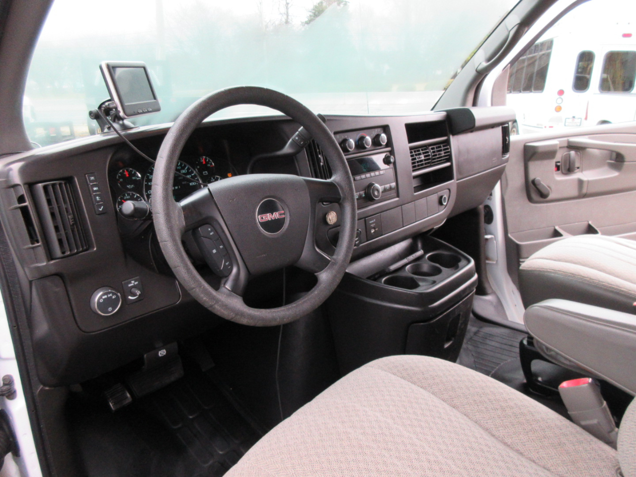 GMC Savana  2013