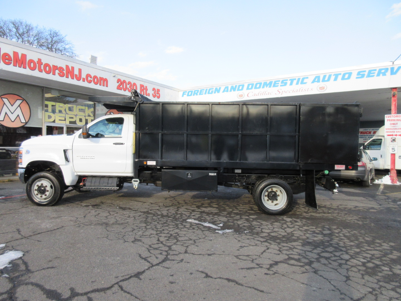 Chevrolet Silverado Medium Duty  2021