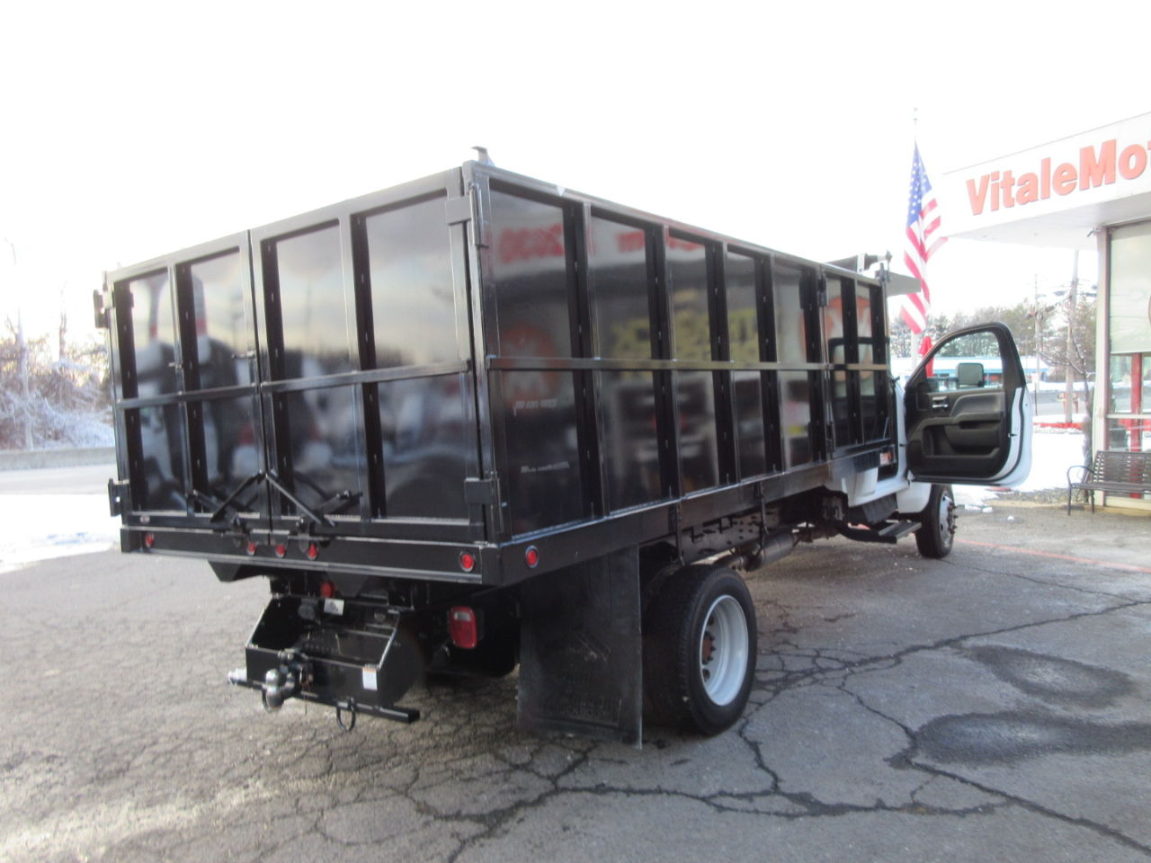 Chevrolet Silverado Medium Duty  2021