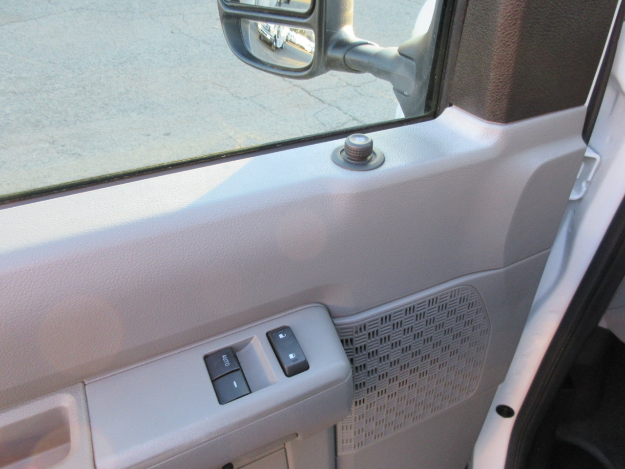 Ford Econoline  2011