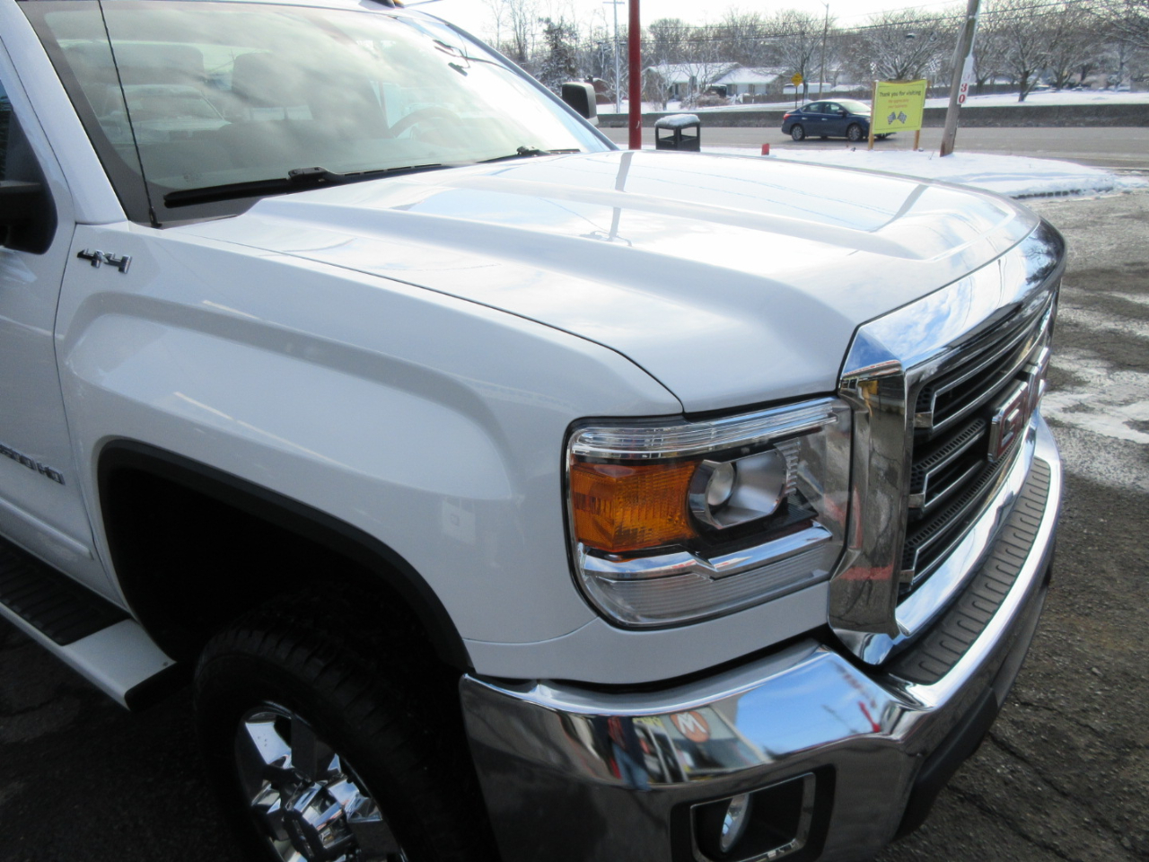 GMC Sierra 3500HD SLE Long Box 4WD 2015