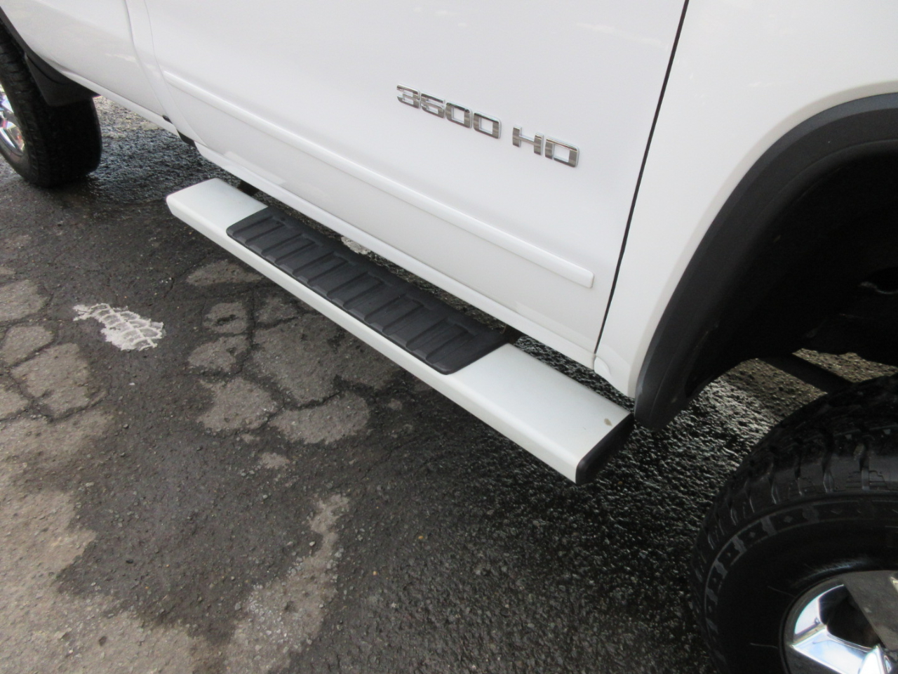 GMC Sierra 3500HD SLE Long Box 4WD 2015