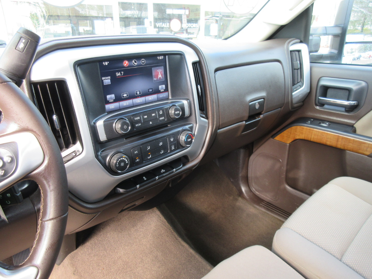 GMC Sierra 3500HD SLE Long Box 4WD 2015