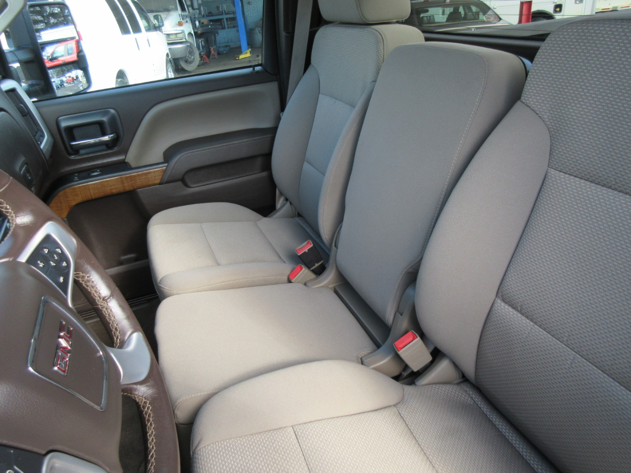 GMC Sierra 3500HD SLE Long Box 4WD 2015