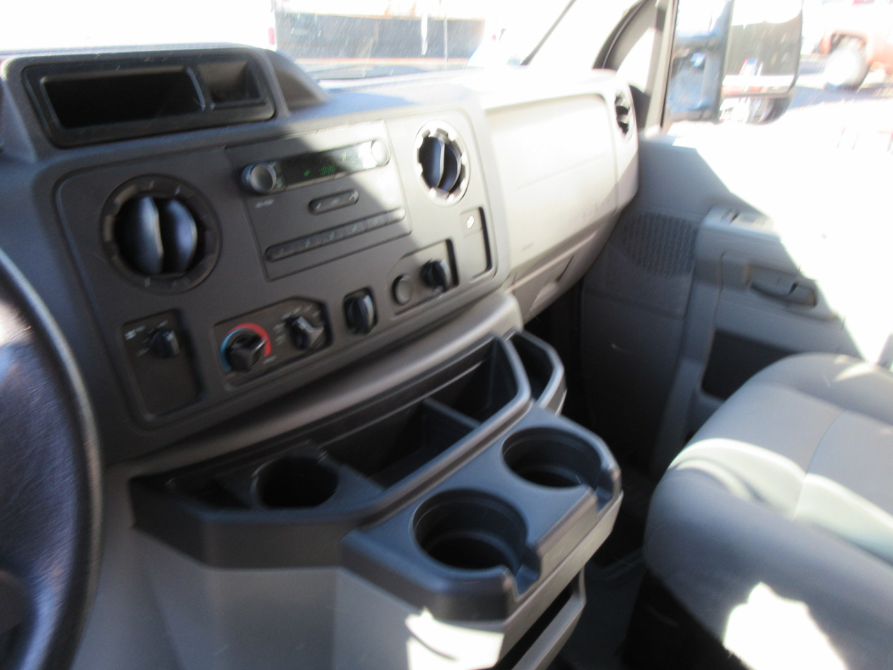 Ford Econoline  2014