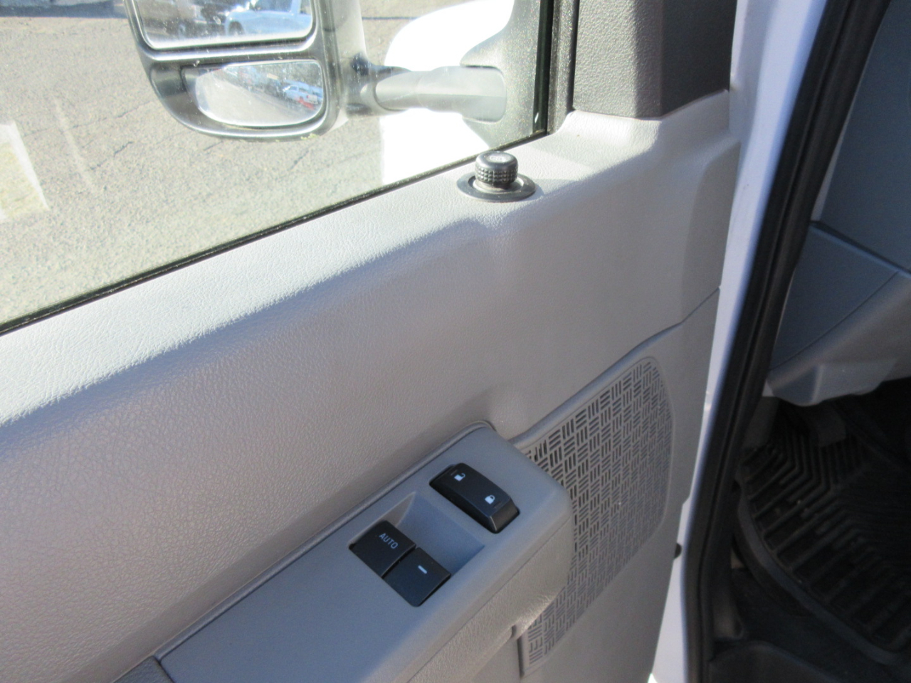 Ford Econoline  2014