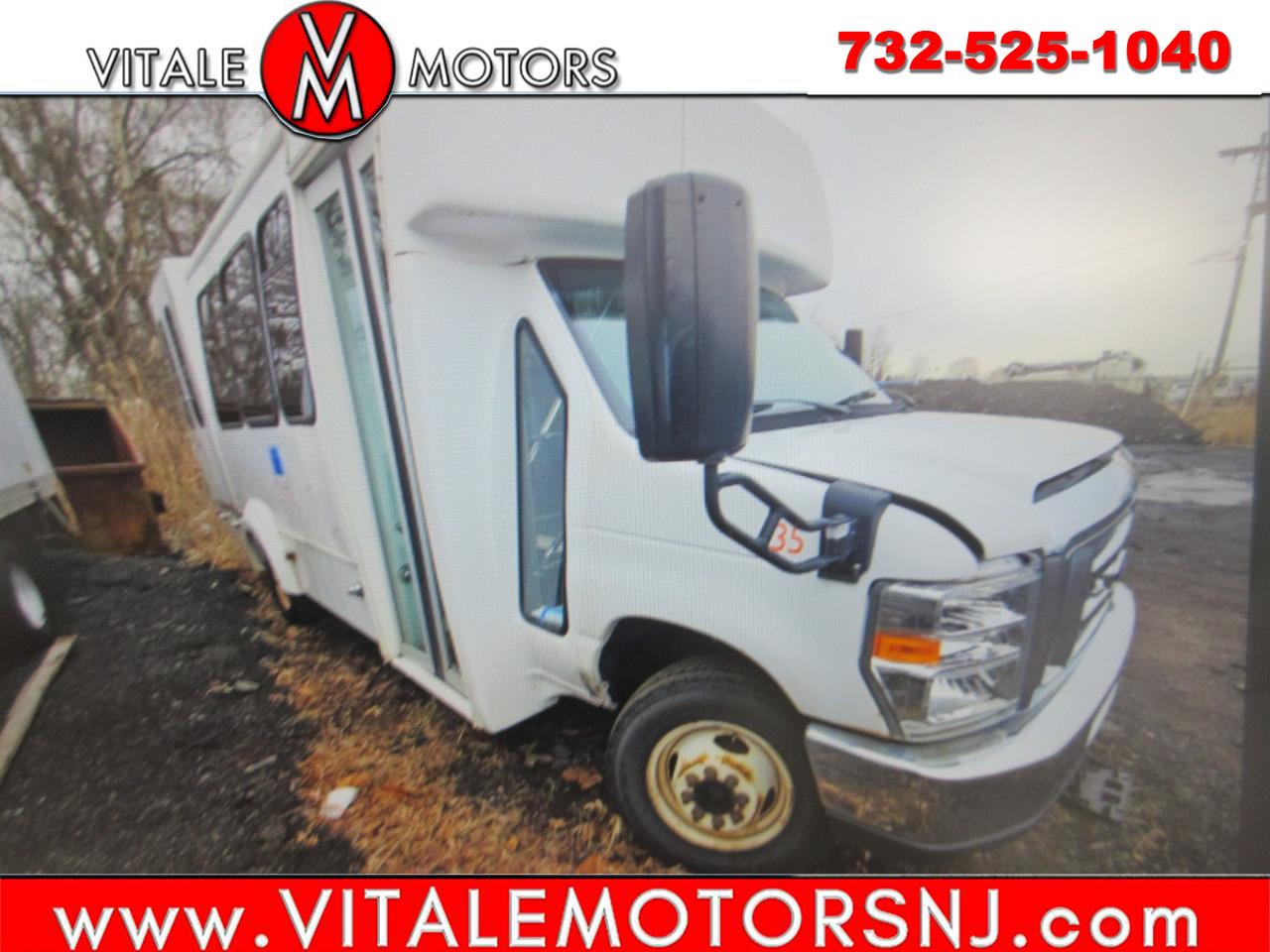 2017 Ford E350 12 PASSENGER, HANDICAPPED BUS