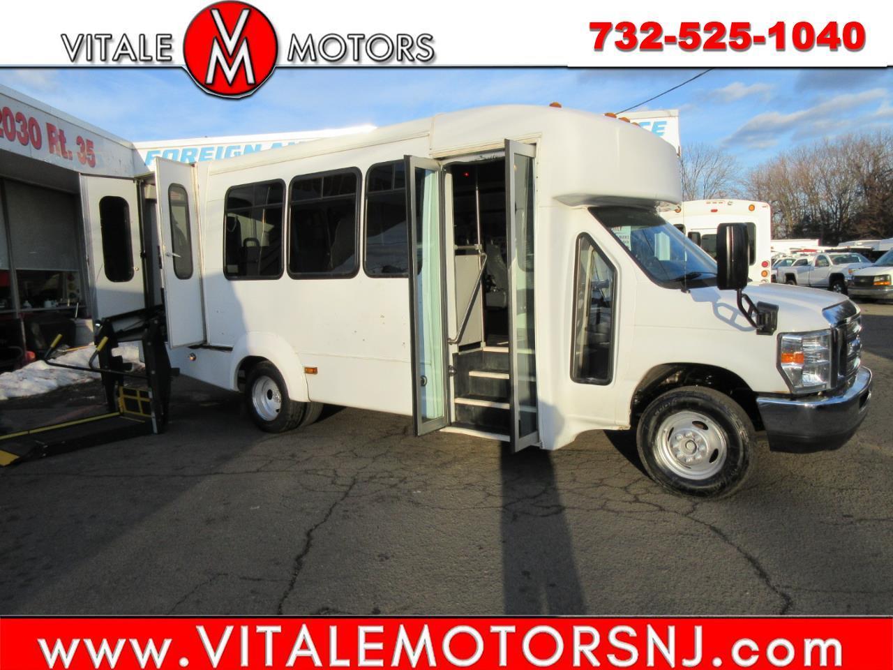 2017 Ford E350 12 PASSENGER, HANDICAPPED BUS