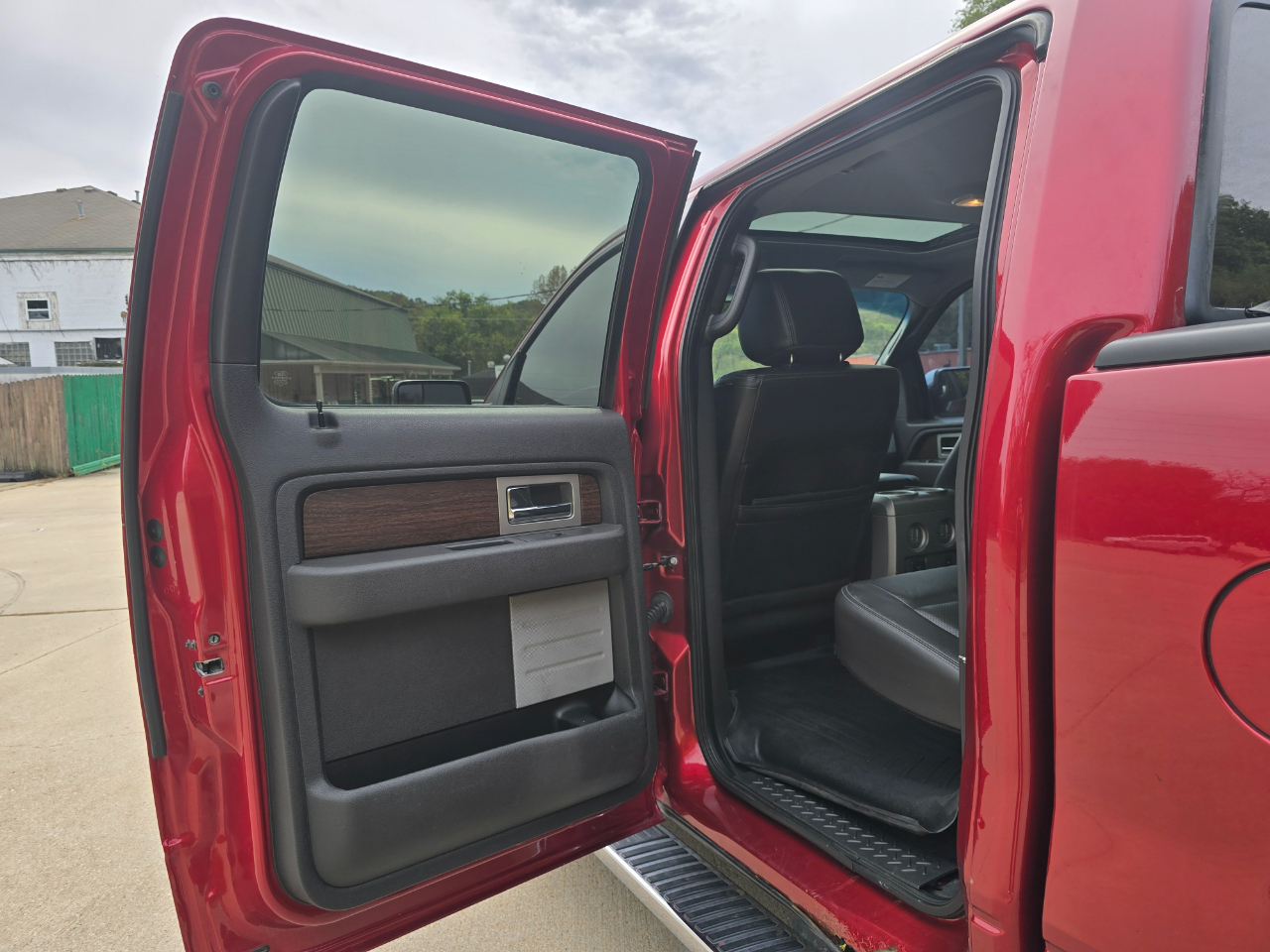 Ford F-150 Lariat SuperCrew 5.5-ft. Bed 4WD 2013 Ford F-150 Lariat SuperCrew 5.5-ft. Bed 4WD 2013