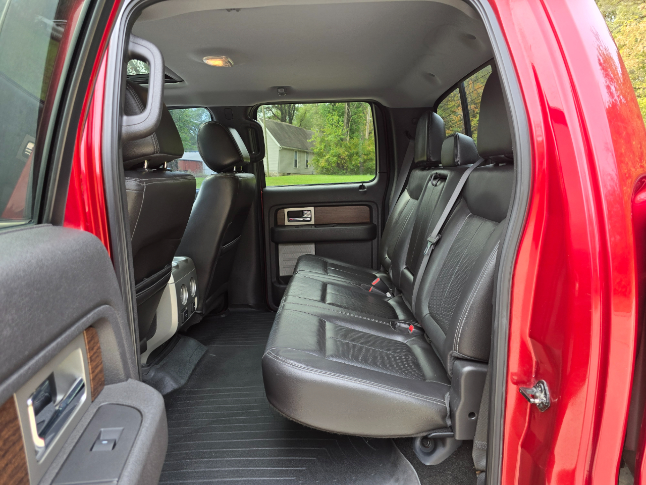 Ford F-150 Lariat SuperCrew 5.5-ft. Bed 4WD 2013 Ford F-150 Lariat SuperCrew 5.5-ft. Bed 4WD 2013