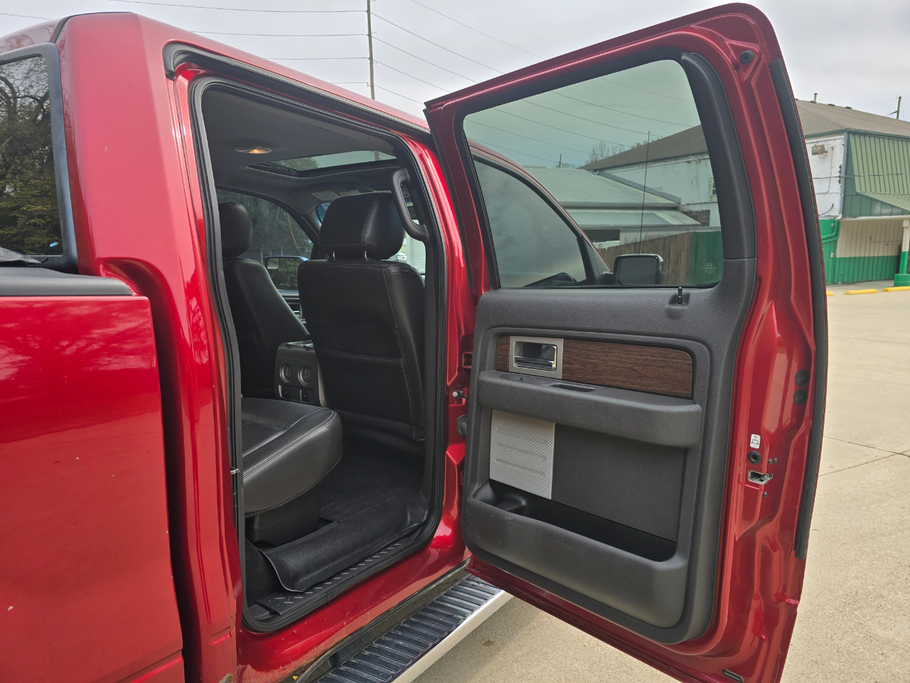 Ford F-150 Lariat SuperCrew 5.5-ft. Bed 4WD 2013 Ford F-150 Lariat SuperCrew 5.5-ft. Bed 4WD 2013