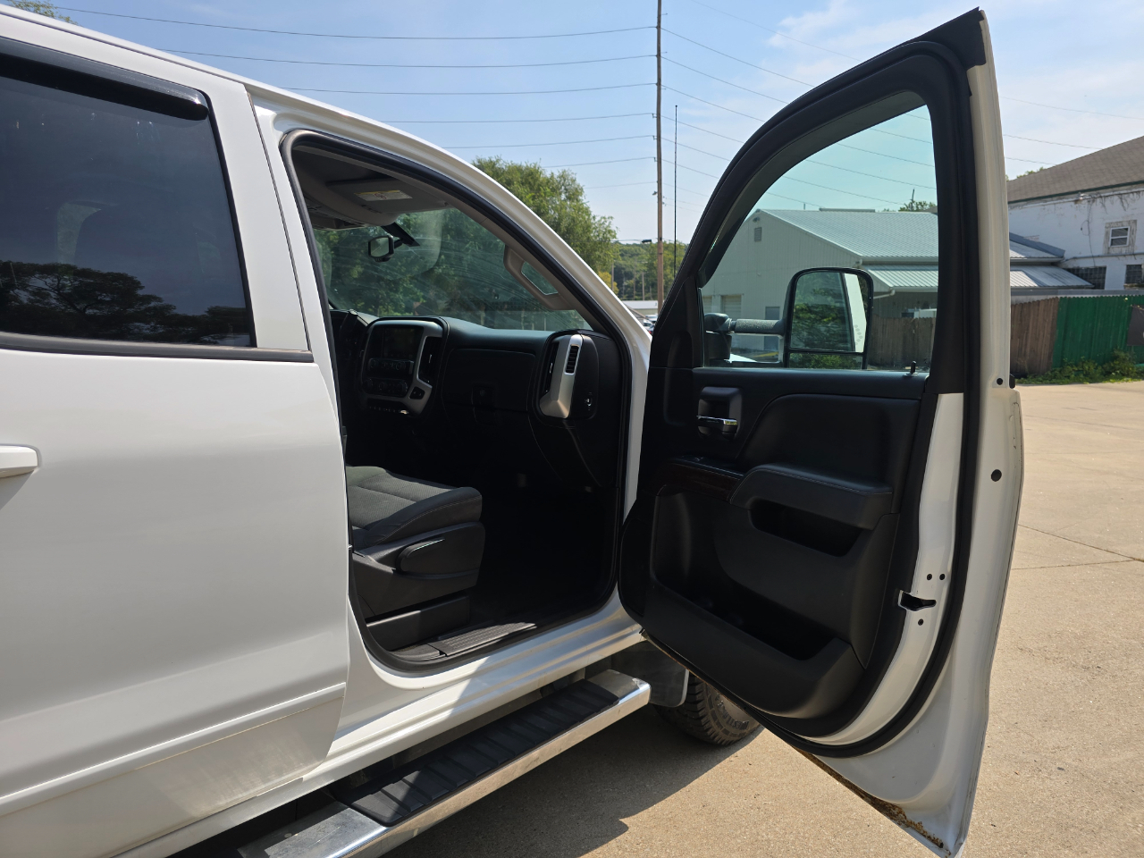 GMC Sierra 2500HD SLE Double Cab 4WD 2015 GMC Sierra 2500HD SLE Double Cab 4WD 2015