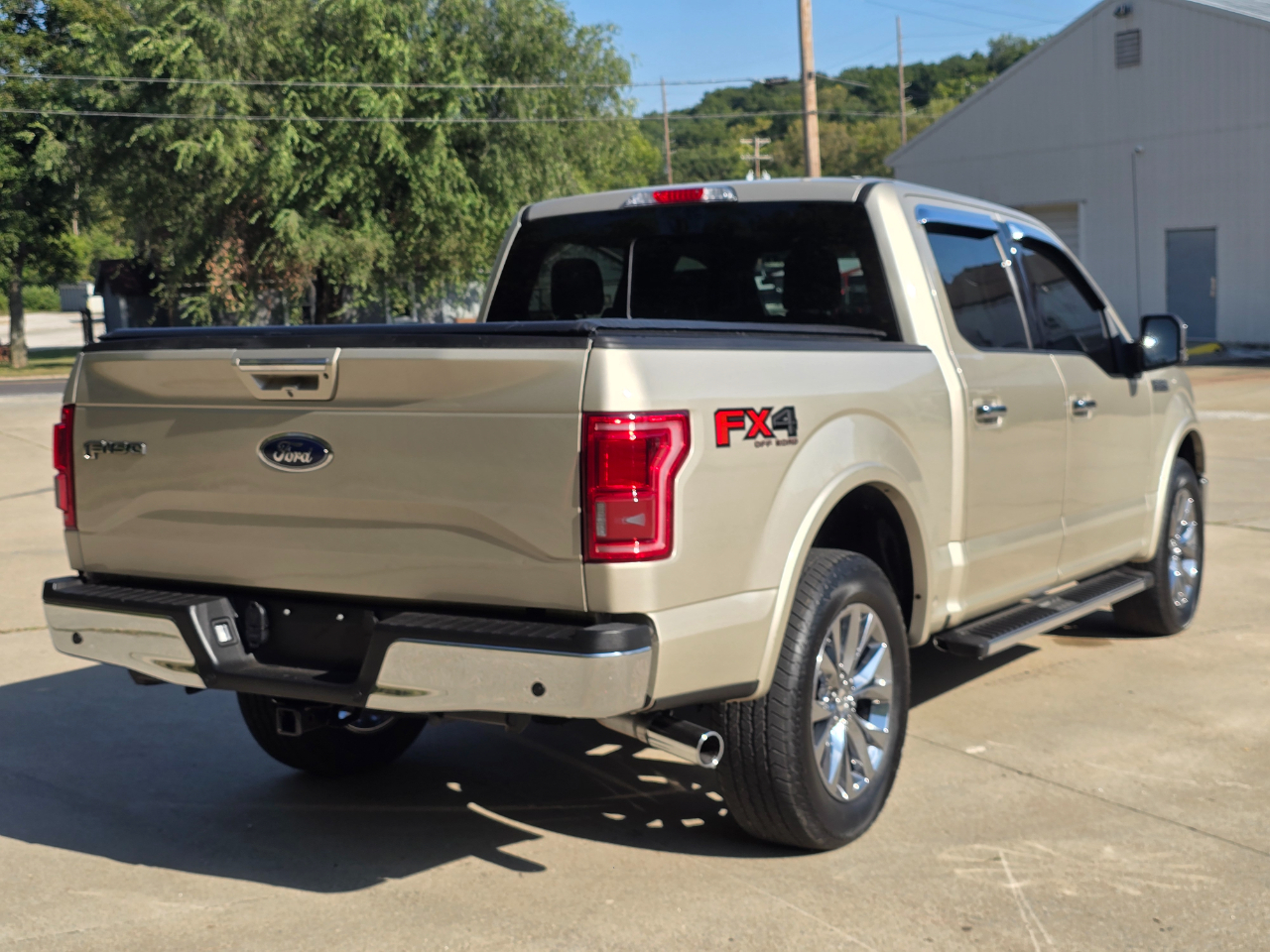 Ford F-150 Lariat SuperCrew 6.5-ft. Bed 4WD 2017 Ford F-150 Lariat SuperCrew 6.5-ft. Bed 4WD 2017