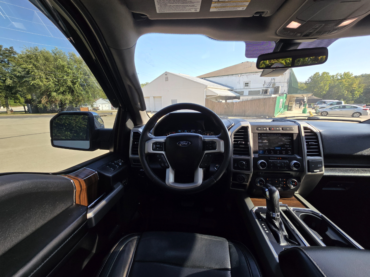 Ford F-150 Lariat SuperCrew 6.5-ft. Bed 4WD 2017 Ford F-150 Lariat SuperCrew 6.5-ft. Bed 4WD 2017