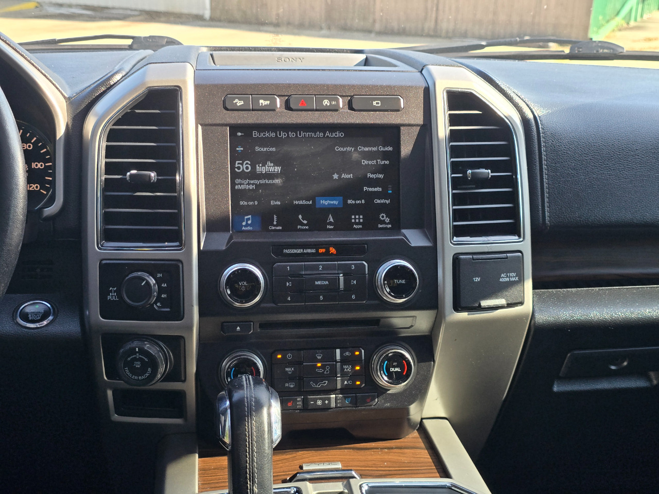 Ford F-150 Lariat SuperCrew 6.5-ft. Bed 4WD 2017 Ford F-150 Lariat SuperCrew 6.5-ft. Bed 4WD 2017