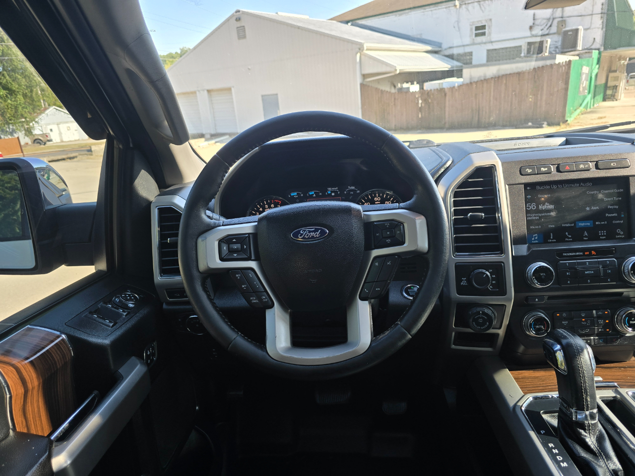 Ford F-150 Lariat SuperCrew 6.5-ft. Bed 4WD 2017 Ford F-150 Lariat SuperCrew 6.5-ft. Bed 4WD 2017