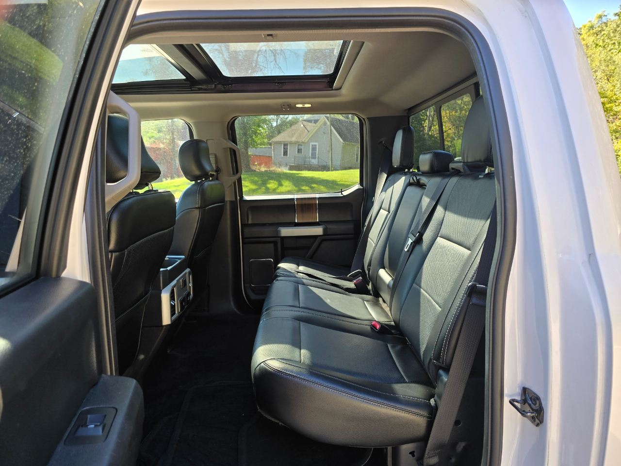 Ford F-150 Lariat SuperCrew 6.5-ft. Bed 4WD 2017 Ford F-150 Lariat SuperCrew 6.5-ft. Bed 4WD 2017