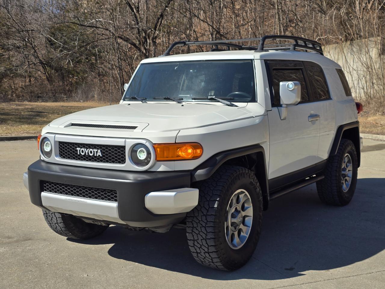 Toyota FJ Cruiser 4WD AT 2013