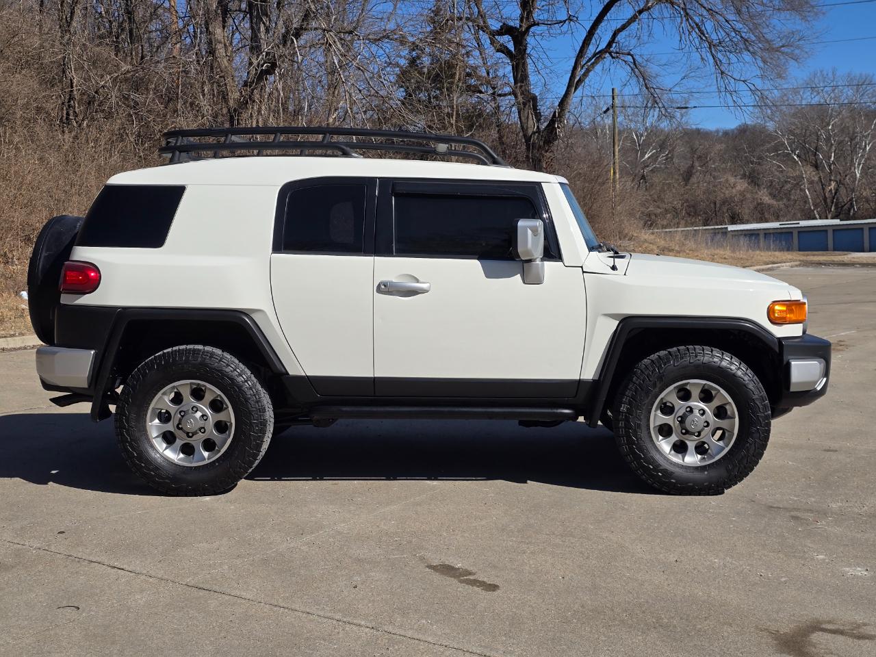Toyota FJ Cruiser 4WD AT 2013