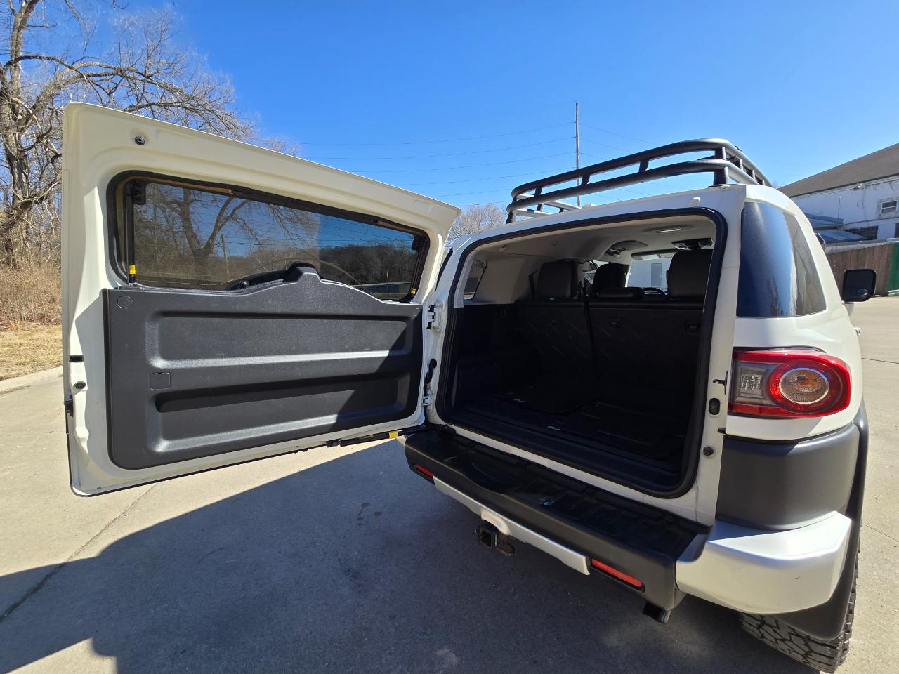 Toyota FJ Cruiser 4WD AT 2013