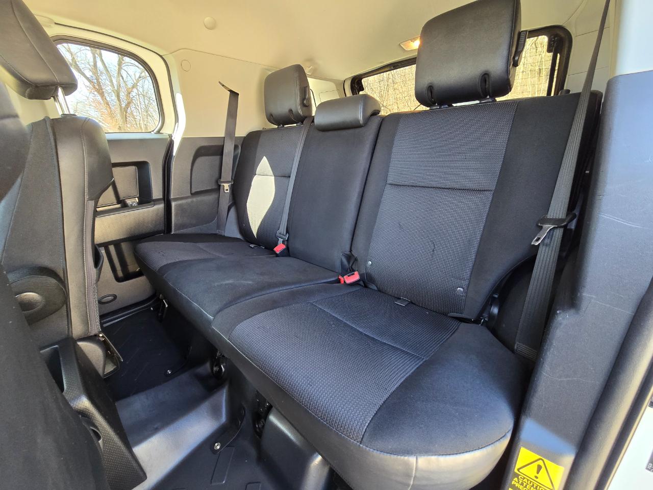 Toyota FJ Cruiser 4WD AT 2013